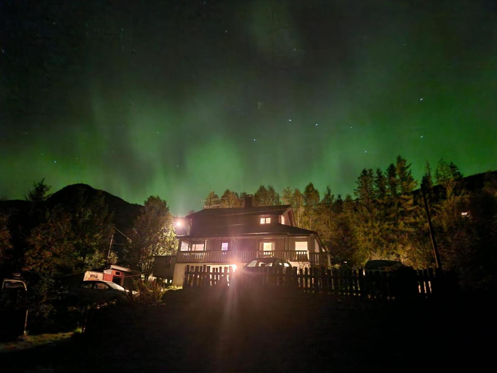 Holiday Rooms Гол Екстериор снимка